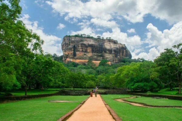 Sigiriya garden