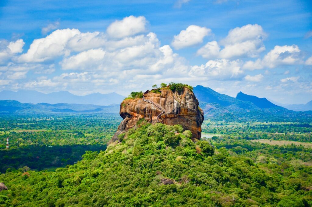 20 Must  See Places to visit in Sri Lanka in 2024