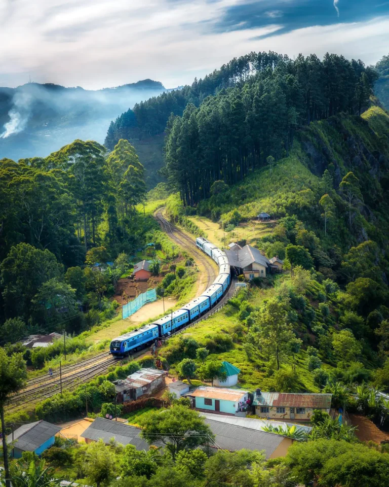 “Weekend Express” New Luxury Train to Ella