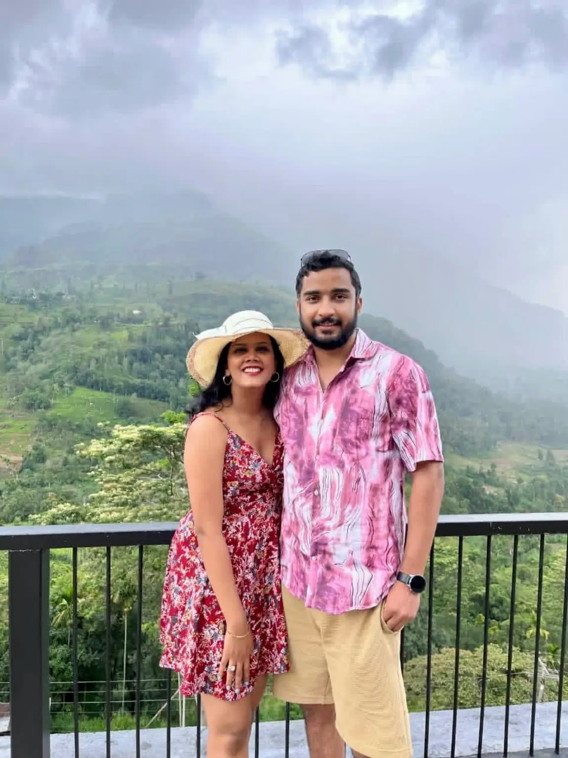 Couple exploring Sri Lanka on a Ceylon Hunt tour package